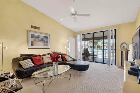 7509 Glendevon Ln #1006, Delray Beach, FL 33446
