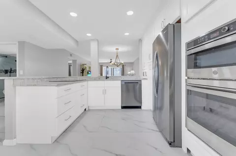 7192 Huntington Ln #307, Delray Beach, FL 33446