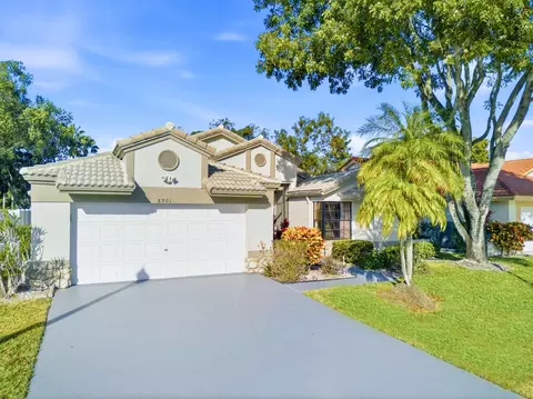 8901 Boatswain Dr, Boynton Beach, FL 33436