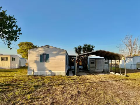 1044 22nd, Okeechobee, FL 34974