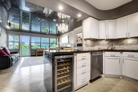 3200 NE 36th St #220, Fort Lauderdale, FL 33308