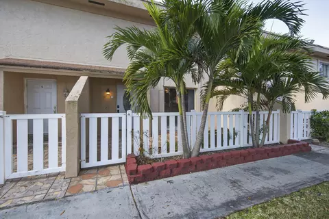 1419 NW 80th Ave #H, Margate, FL 33063