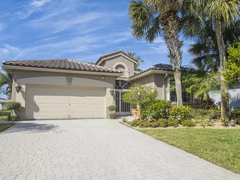6507 Pavone St, Lake Worth, FL 33467