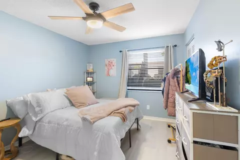 Bedroom - 1270 SE Parkview Pl #B5, Stuart, FL 34994 photo 1 of 6