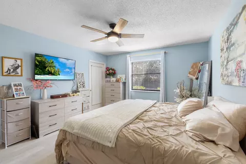 Bedroom - 1270 SE Parkview Pl #B5, Stuart, FL 34994 photo 6 of 6