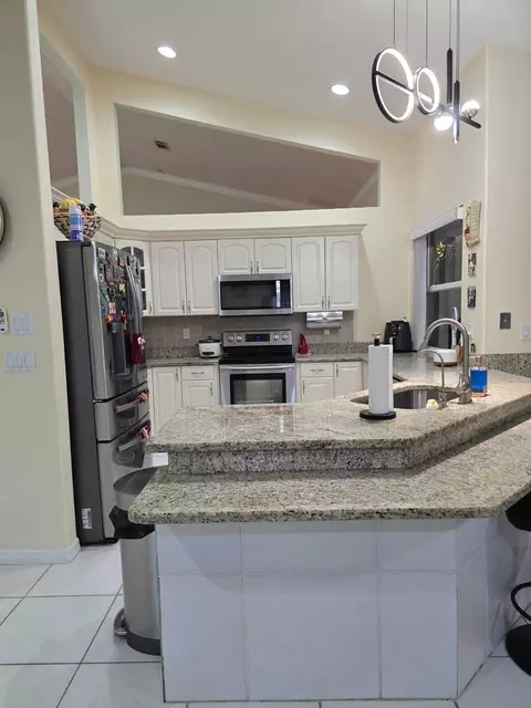 3212 SE Pinto St, Port Saint Lucie, FL 34984