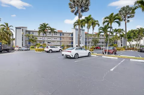 14747 Cumberland Dr #2020, Delray Beach, FL 33446