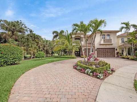 739 Cote Azur Dr, Palm Beach Gardens, FL 33410