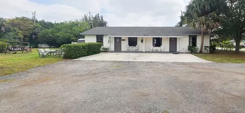 4647 Marguerita St, West Palm Beach, FL 33417