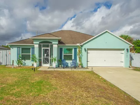 4660 SW Flintstone Dr, Port Saint Lucie, FL 34953