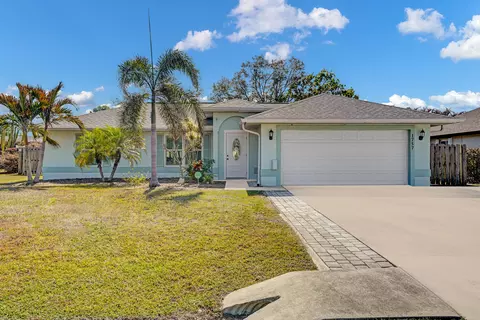 1757 SE Mariana Rd, Port Saint Lucie, FL 34952