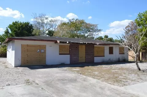 1620 SE Apache Ave, Stuart, FL 34994