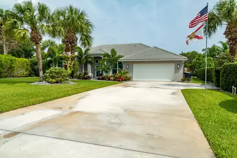 1714 Coconut Dr, Fort Pierce, FL 34949