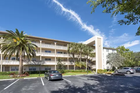 2303 Lucaya Ln #N3, Coconut Creek, FL 33066