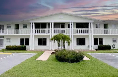 2100 NE 38th St #141, Lighthouse Point, FL 33064