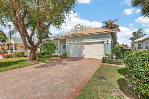 132 NW Berkeley Ave, Port Saint Lucie, FL 34986