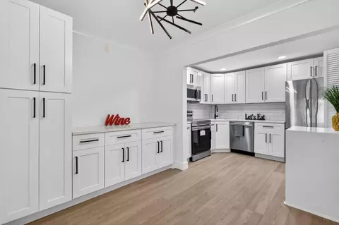211 Pine Hov Cir #D-1, Greenacres, FL 33463
