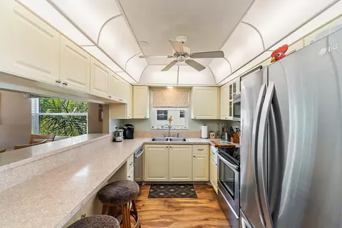 Kitchen - 2950 SE Ocean Blvd #135-8, Stuart, FL 34996 photo 1 of 3