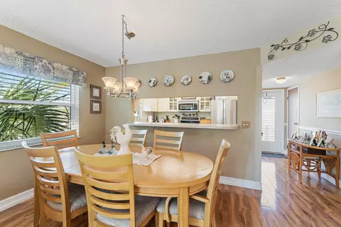 Dining - 2950 SE Ocean Blvd #135-8, Stuart, FL 34996 photo 2 of 2