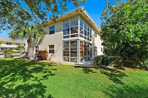 2950 SE Ocean Blvd #135-8, Stuart, FL 34996