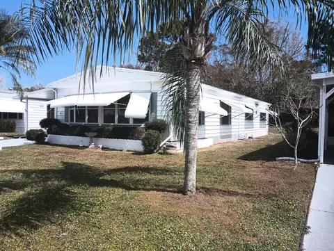 201 Cam Del Rio, Port Saint Lucie, FL 34952