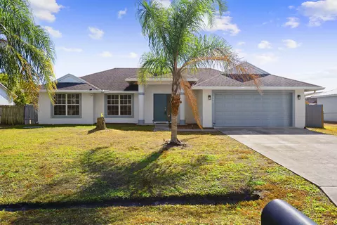 990 SW Versailles Ave, Port Saint Lucie, FL 34953