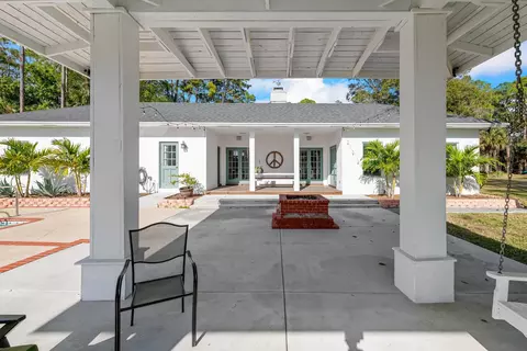 1453 E Rd, Loxahatchee Groves, FL 33470