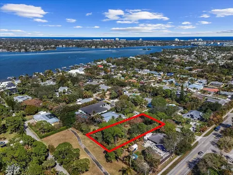 17967 April, Jupiter, FL 33458