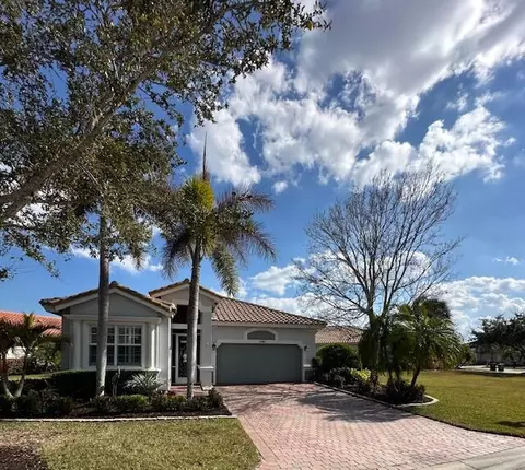 11743 SW Mountain Ash Cir, Port Saint Lucie, FL 34987