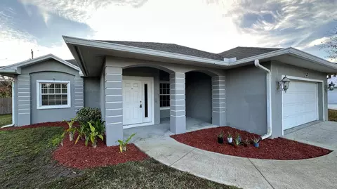 4637 SW Joffre St, Port Saint Lucie, FL 34953