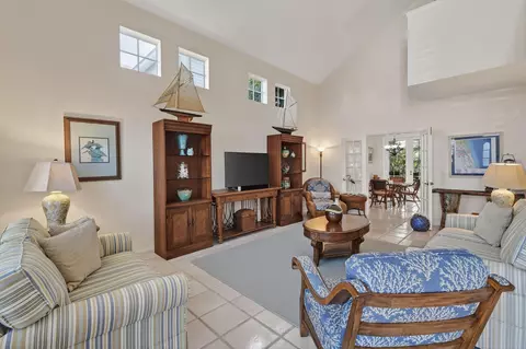 Living - 154 Jupiter Key Rd, Jupiter, FL 33477 photo 1 of 2