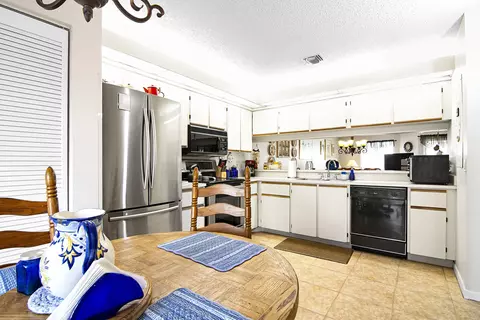 Kitchen - 6198 Riverwalk Ln #2, Jupiter, FL 33458 photo 3 of 3