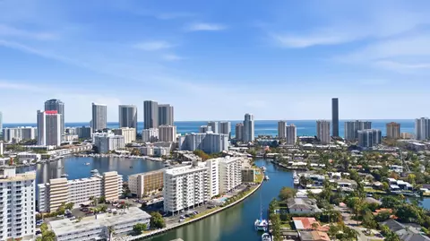 401 Golden Isles Dr #1009, Hallandale Beach, FL 33009
