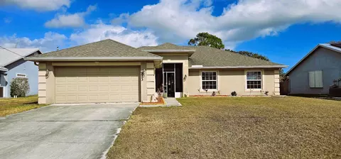 973 SE Bywood Ave, Port Saint Lucie, FL 34983