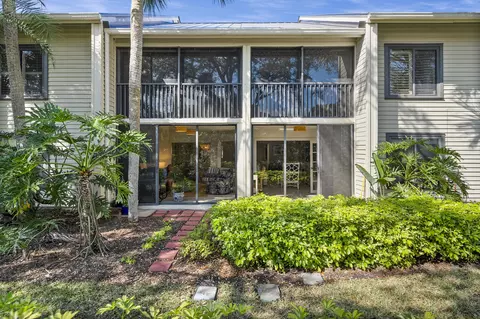 5172 SE Club Way #108, Stuart, FL 34997