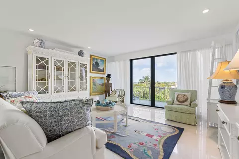2275 S Ocean Blvd #307A, Palm Beach, FL 33480