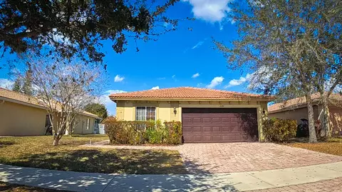 2142 SW Newport Isles Blvd, Port Saint Lucie, FL 34953