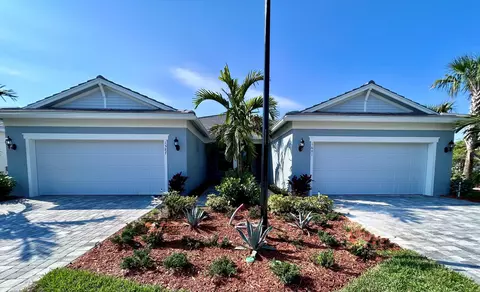 1601 Harper Way #VILLA 36, Vero Beach, FL 32960