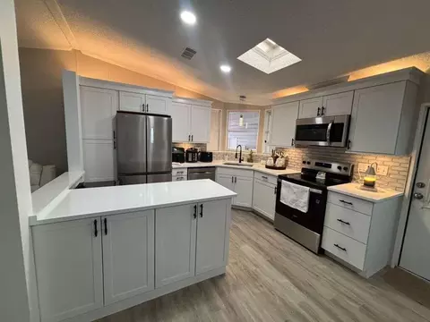 141 Plantation Blvd, Lake Worth, FL 33467