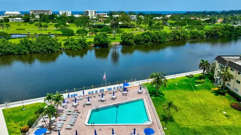 17 Colonial Club Dr #205, Boynton Beach, FL 33435