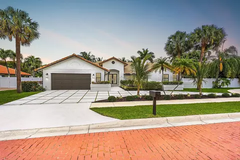 6 Indigo Ter, Lake Worth Beach, FL 33460