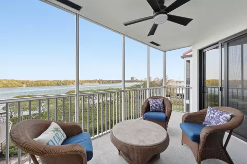200 Waterway Rd #307, Tequesta, FL 33469