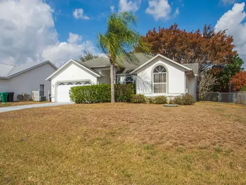 5718 NW North Macedo Blvd, Port Saint Lucie, FL 34983