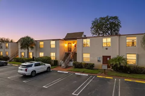 10 Willowbrook Ln #104, Delray Beach, FL 33446