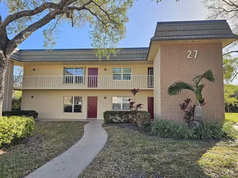 27 Vista Gardens Trl #102, Vero Beach, FL 32962