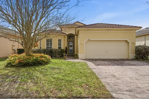 6117 Spring Lake Ter, Fort Pierce, FL 34951