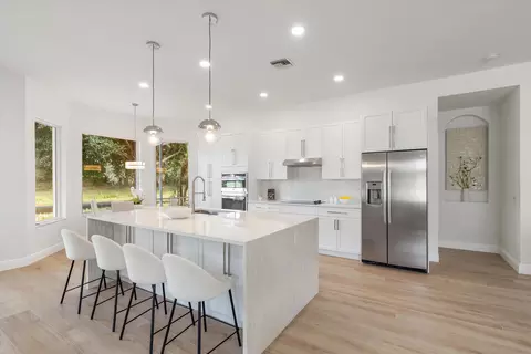 7585 Las Cruces Ct, Boynton Beach, FL 33437