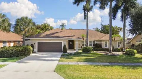 1558 Farmington Ave, Wellington, FL 33414