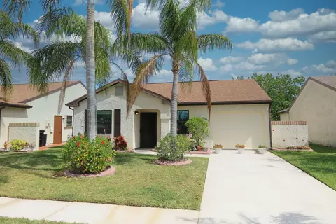 2313 SE Breckenridge Cir, Port Saint Lucie, FL 34952