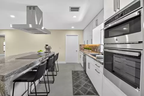 6251 Hitchin Post Way, Delray Beach, FL 33484